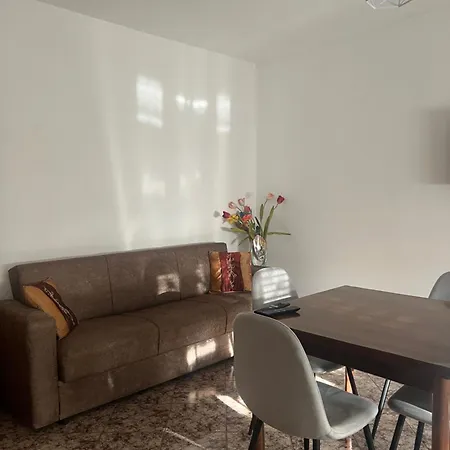 Apartamento Arjana Vlore Polisi i Vogel