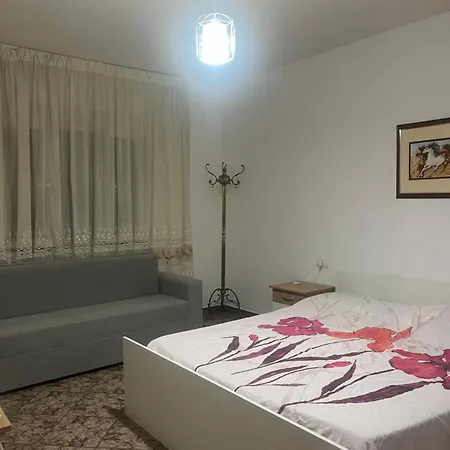 Apartamento Arjana Vlore